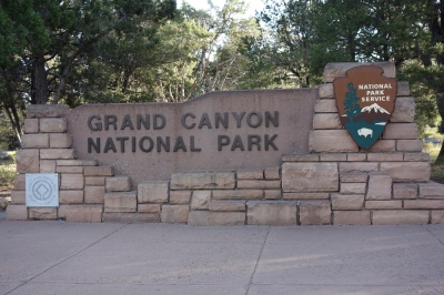 Grand Canyon Sign (Alexander Mirschel)  Copyright 
Informations sur les licences disponibles sous 'Preuve des sources d'images'